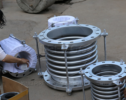 內(nèi)壓式波紋<a href=http://www.m-d-n.com target=_blank class=infotextkey>補(bǔ)償器</a>的安裝
