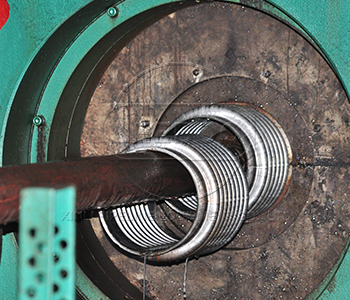 非金屬<a href=http://www.m-d-n.com target=_blank class=infotextkey>補(bǔ)償器</a>多位移