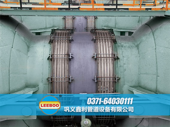 <a href=http://www.m-d-n.com target=_blank class=infotextkey>補(bǔ)償器</a>安裝現(xiàn)場(chǎng)圖